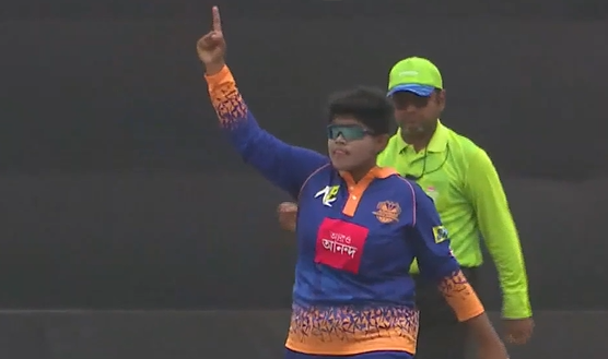 Adamas Howrah Warriors Womens vs Harbour Diamonds Women: Sushmita Ganguly's 3 for 19