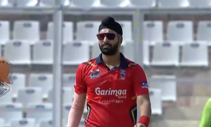 BLV Blasters vs JK Super Strikers: Harpreet Brar's 3 for 22