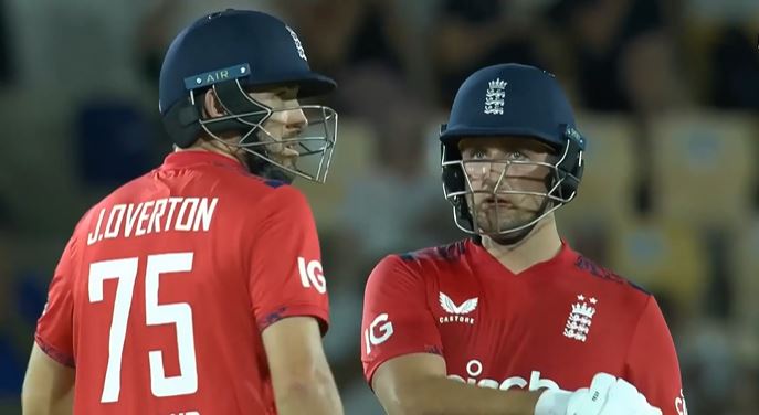 3rd T20I: England beat West Indies by 3 wickets