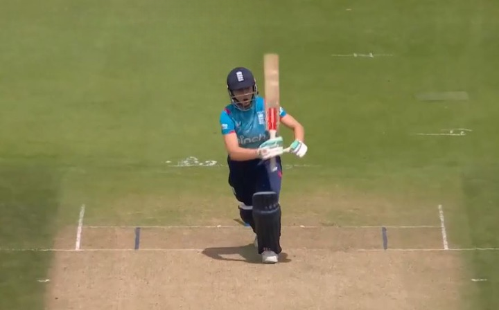 3rd ODI, England Innings: All fours