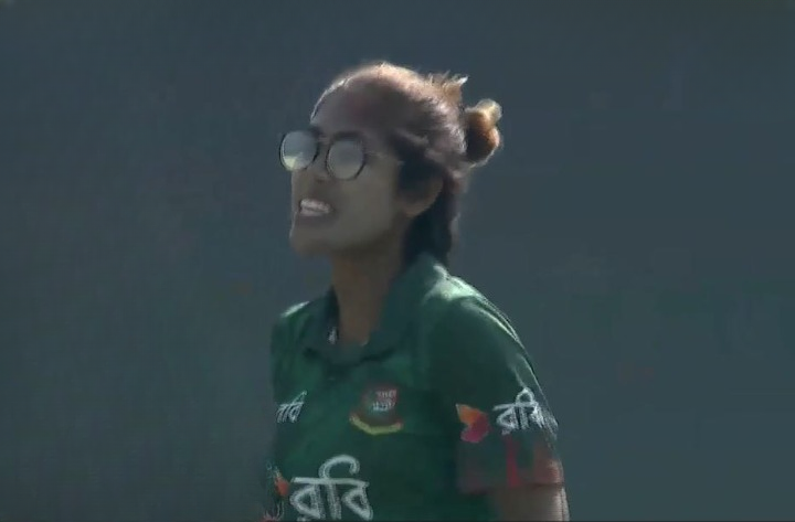 3rd ODI: Fahima Khatun's 3 for 43 