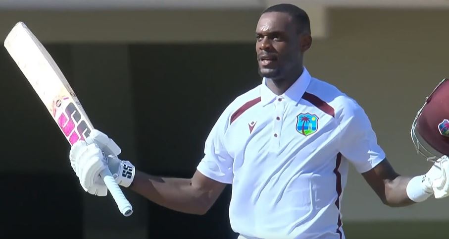 1st Test, Day 2: Justin Greaves's 115* off 206 