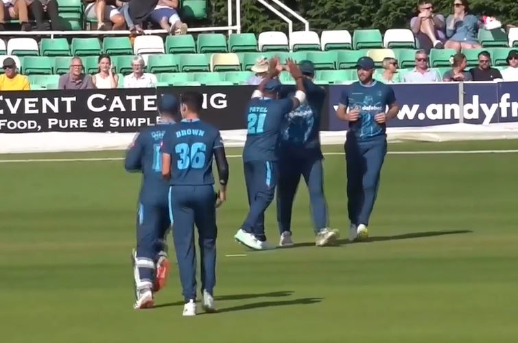 Derbyshire beat Worcestershire by 5 wickets 