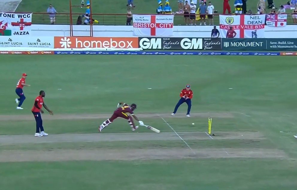 Gifted wicket! Hope falls to Bethell’s sharp fielding after miscommunication!