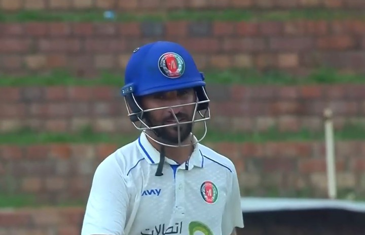 Ismat Alam's 64* off 122 | 2nd Test, Day 3