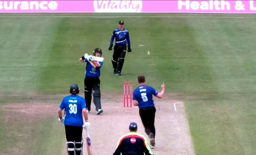 Gloucestershire vs Sussex: Josh Shaw's 3 for 27 