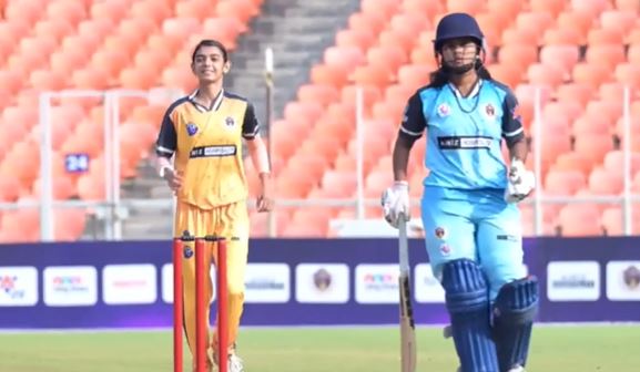 Rebel Queens vs Rising Royals: Manmeet Kaur's 4 for 6