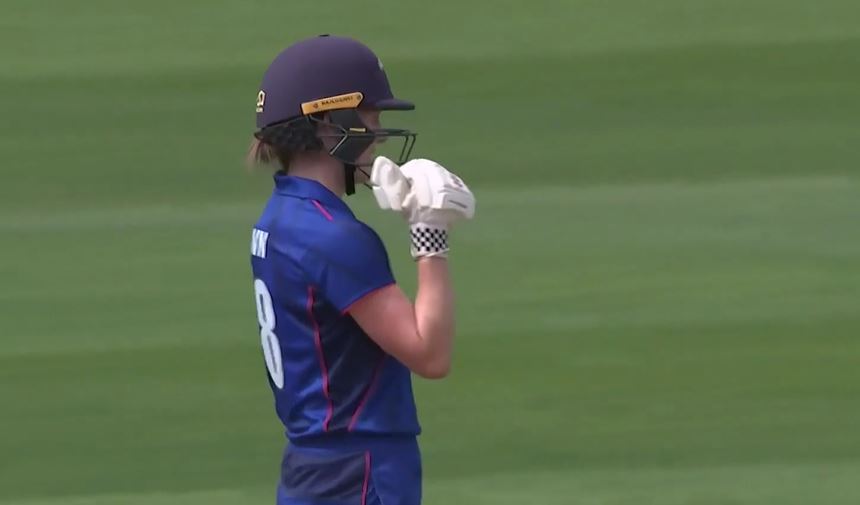 Lauren Down's 90 off 89 | Match 1