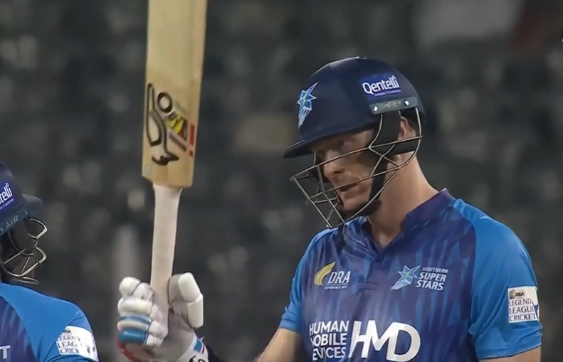 6666! Guptill goes berserk against Christian!