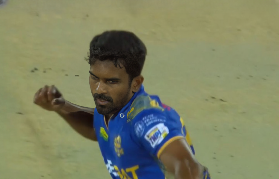 Salem vs Madurai: Murugan Ashwin's 3 for 20 