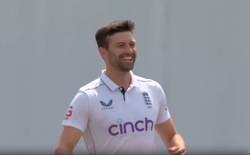 3rd Test, Day 3: Mark Wood's 5 for 40