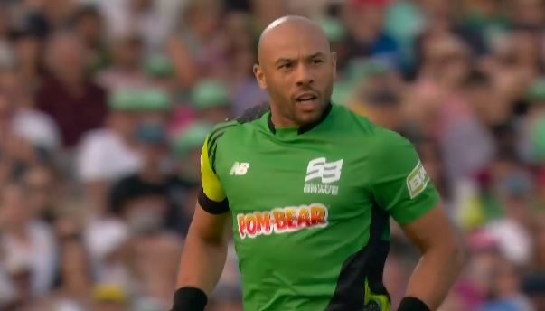 Final: Tymal Mills's 3 for 33