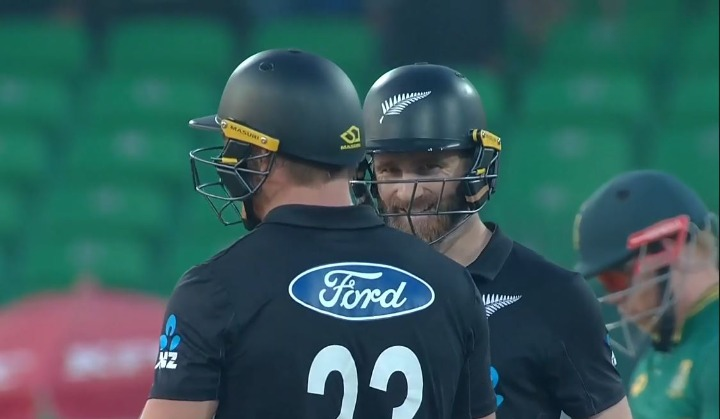 New Zealand beat South Africa by 6 wickets | 2nd ODI 