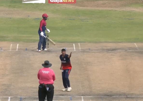 United Arab Emirates vs USA: Nosthush Kenjige's 3 for 36