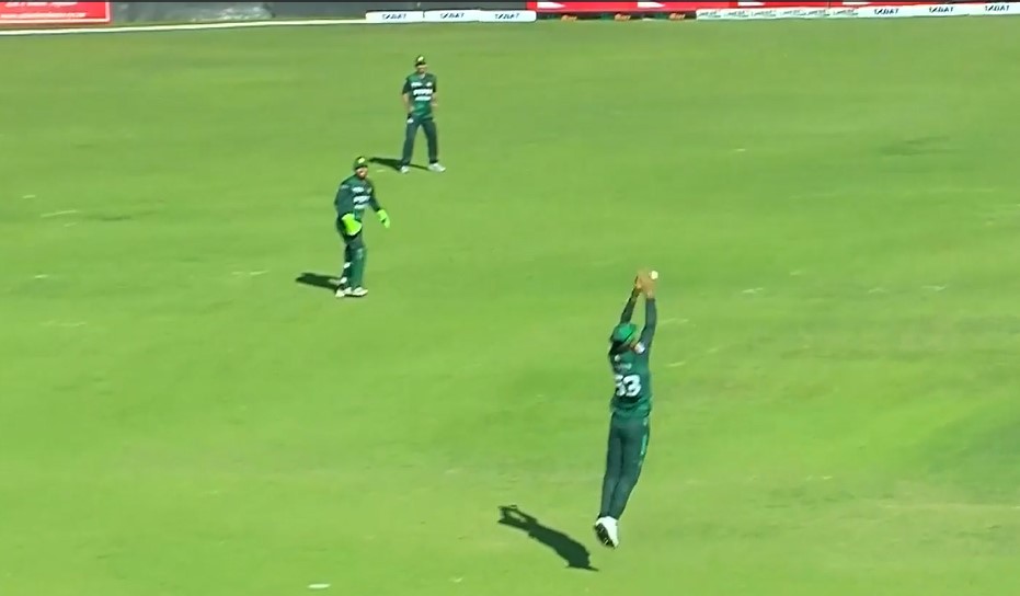 Raza walks back as Pakistan’s path to victory paved by Ayub’s brilliant catch!