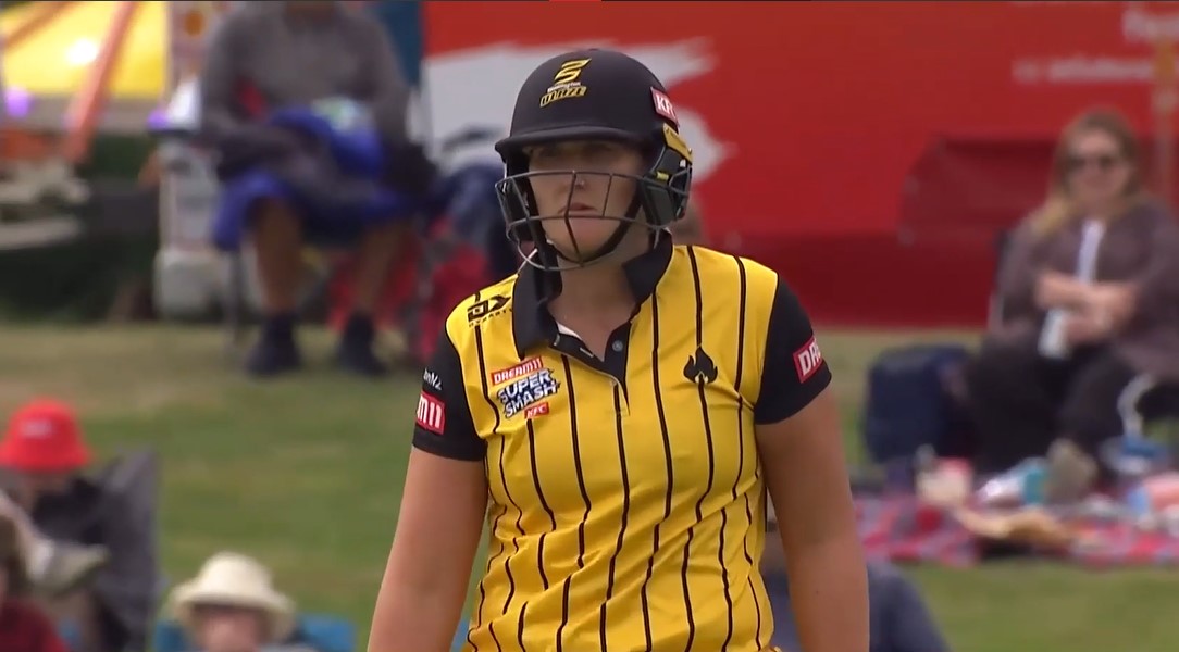 Rebecca Burns's 69 off 41 | Match 24