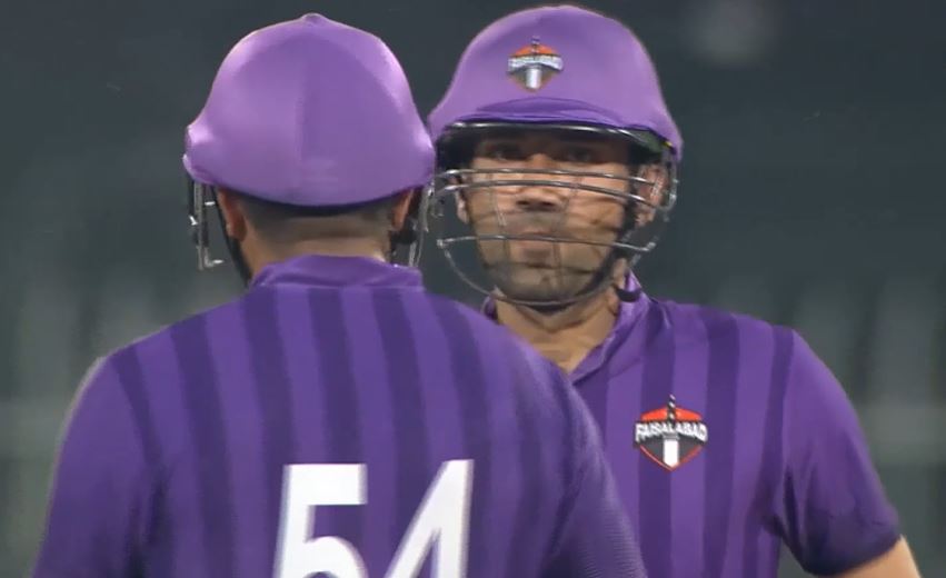 Raees Ahmed's 53 off 39 | Match 15