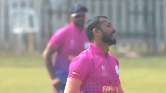 Rajasthan Royals Academy vs Mavericks Academy: Ravindra Jadhav's 3 for 39