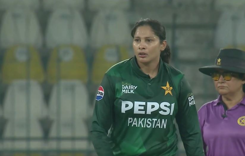 1st T20I: Sadia Iqbal's 3 for 34