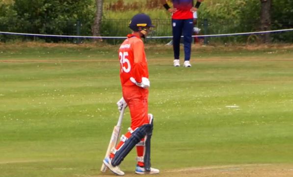 poster url for Netherlands vs USA: Scott Edwards's 65 off 55