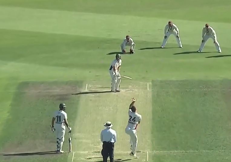 Queensland need 56 runs to win with 9 wickets remaining | Match 26, Day 3