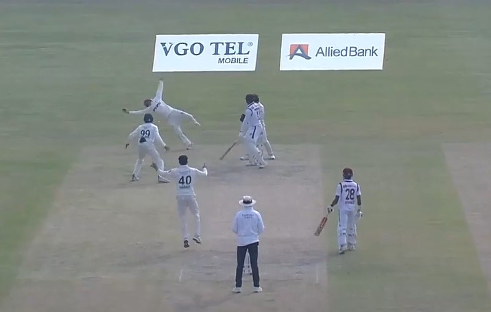 BLINDER! Agha Salman’s unreal catch ended Sinclair’s stay at the crease