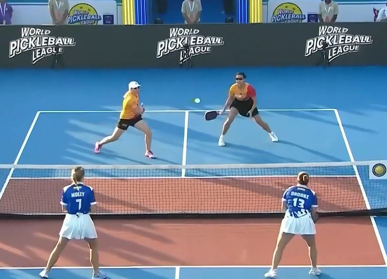 A spanking backhand! Absolutely sensational from Lock 