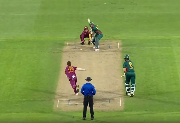 Tasmania vs Queensland: Mitchell Swepson's 4 for 40