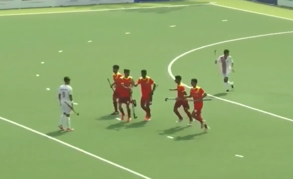 4-2! Karnataka sink Manipur