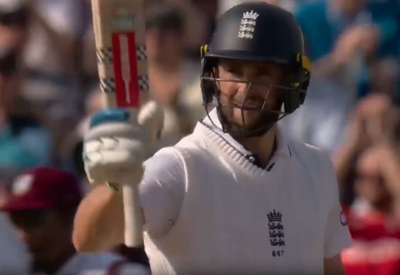 3rd Test, Day 2: Chris Woakes's 62 off 78