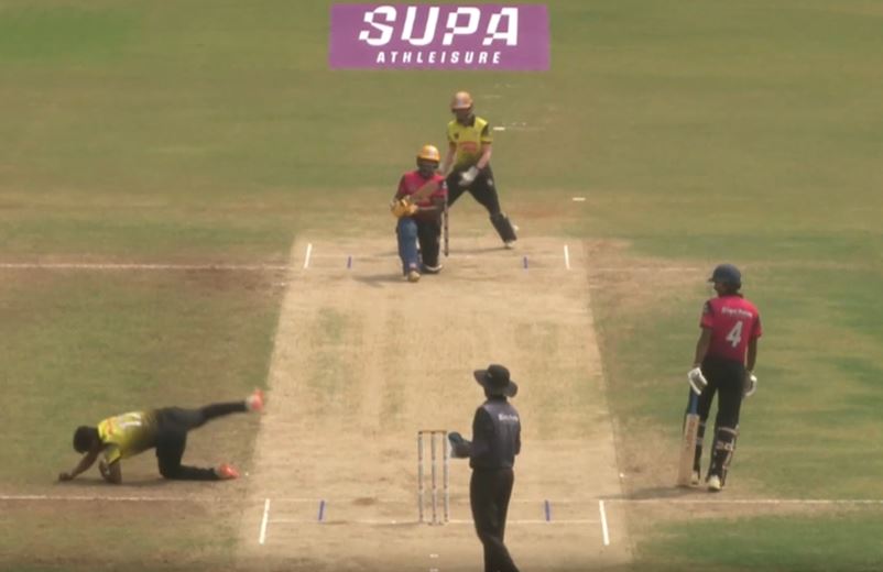 Sudarshan's lightning caught and bowled outsmarted Raghavan