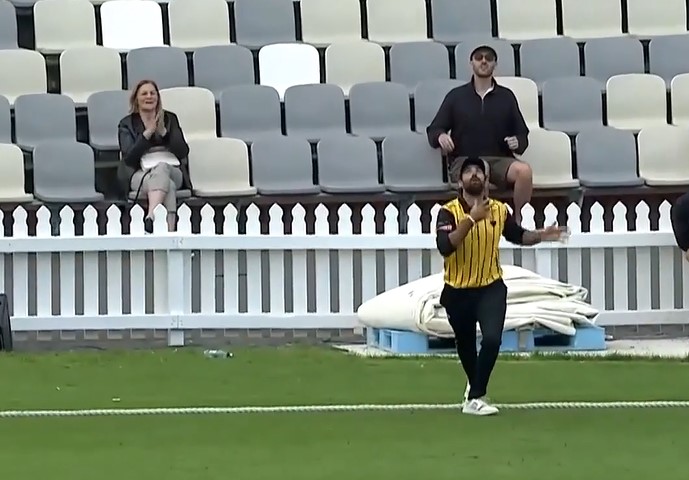 Catch of the day! Johnson’s boundary thriller sends Cleaver back!