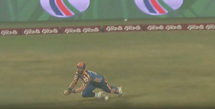 BRILLIANT! Mahmudul Hasan's heroic catch sent Ashraf to the cleaners