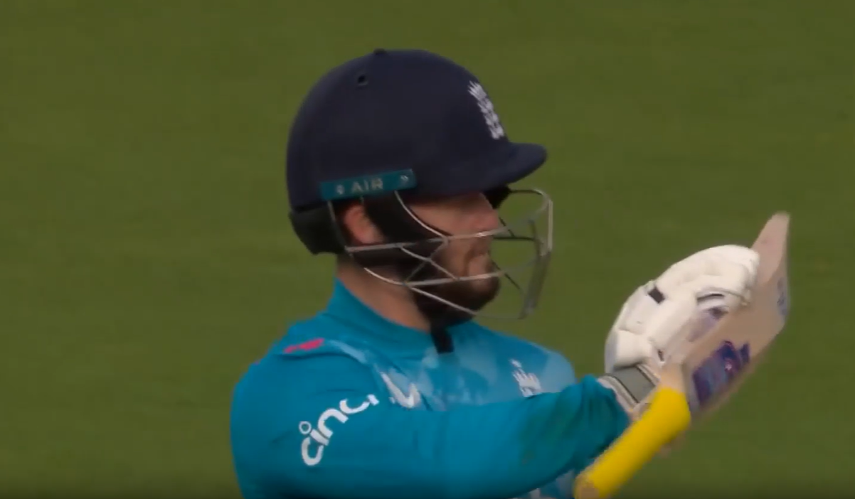 4th ODI: Ben Duckett's 63 off 62