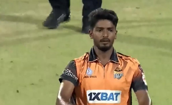 Gulbarga Mystics vs Hubli Tigers: Kumar L R's 3 for 34