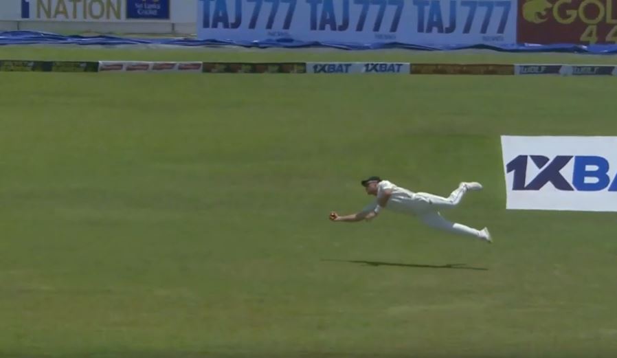 One-handed screamer! Southee grabs a stunner at second slip