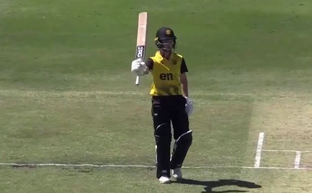 Maddy Darke's 73 off 76 | Match 21