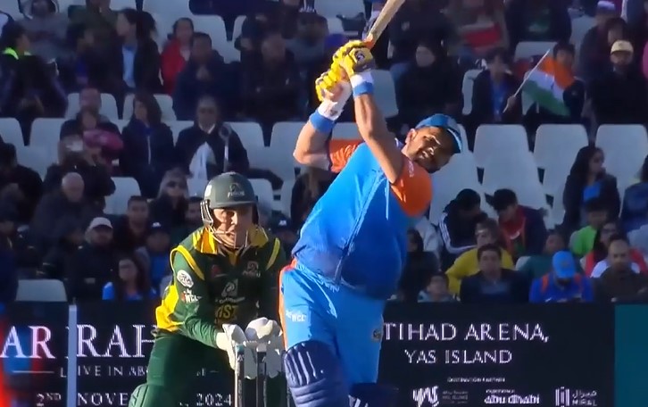 poster url for India vs Pakistan: Suresh Raina's 52 off 40