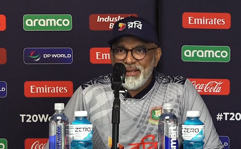 poster url for I think Mustafizur is bowling really well: Chandika Hathurasinghe