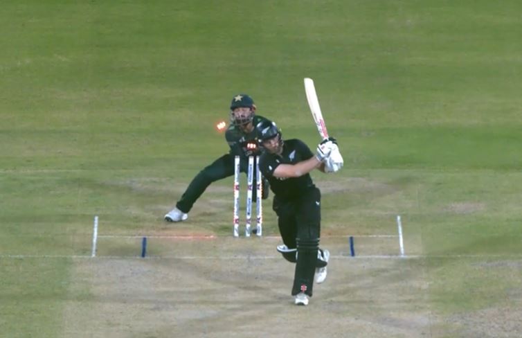 BIG BLOW! Salman Agha's delivery castled Kane Williamson