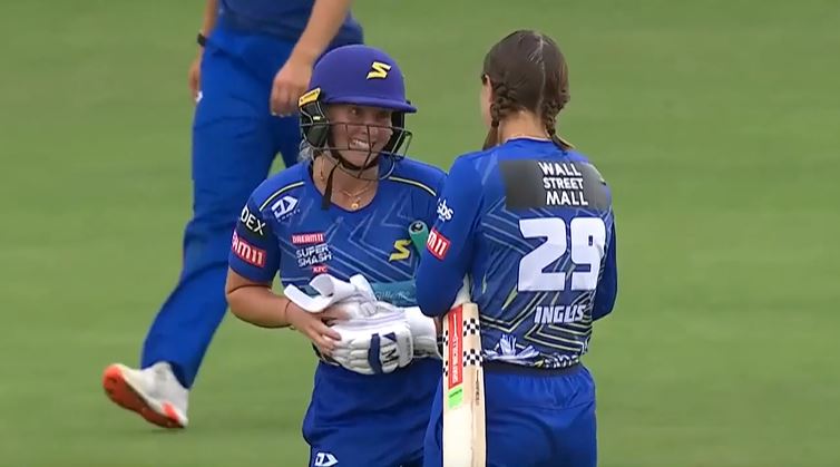 Otago Sparks beat Auckland Hearts by 7 wickets | Match 3