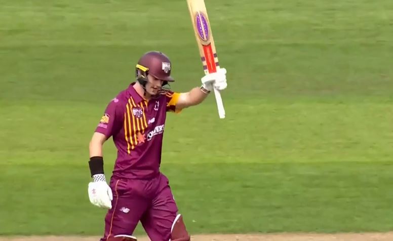 Tasmania vs Queensland: Jack Clayton's 72 off 57