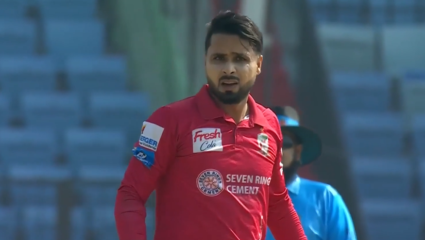 Faheem Ashraf's 3 for 12 | Match 25