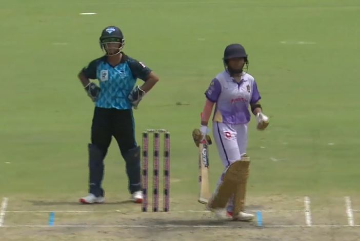 poster url for Harbour Diamonds vs Murshidabad Kueens: Sneha Gupta's 63 off 57