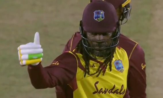 Gayle storm hits St. Lucia! 67 (38) sweeps AUS