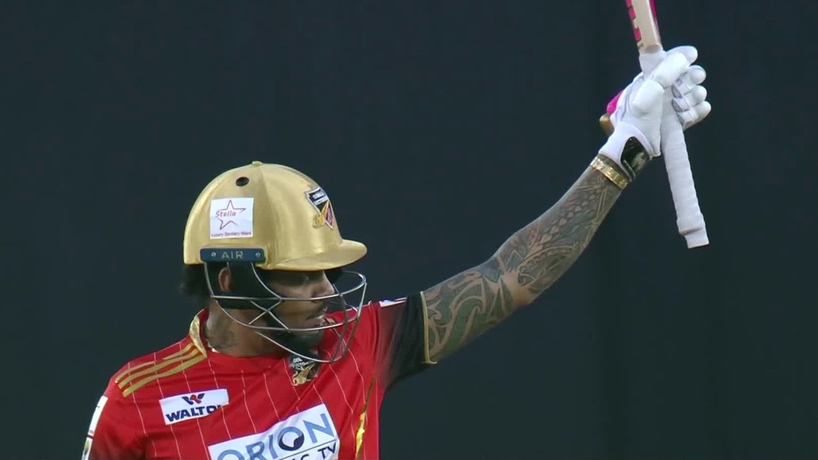 21-ball FIFTY! Narine's explosive knock