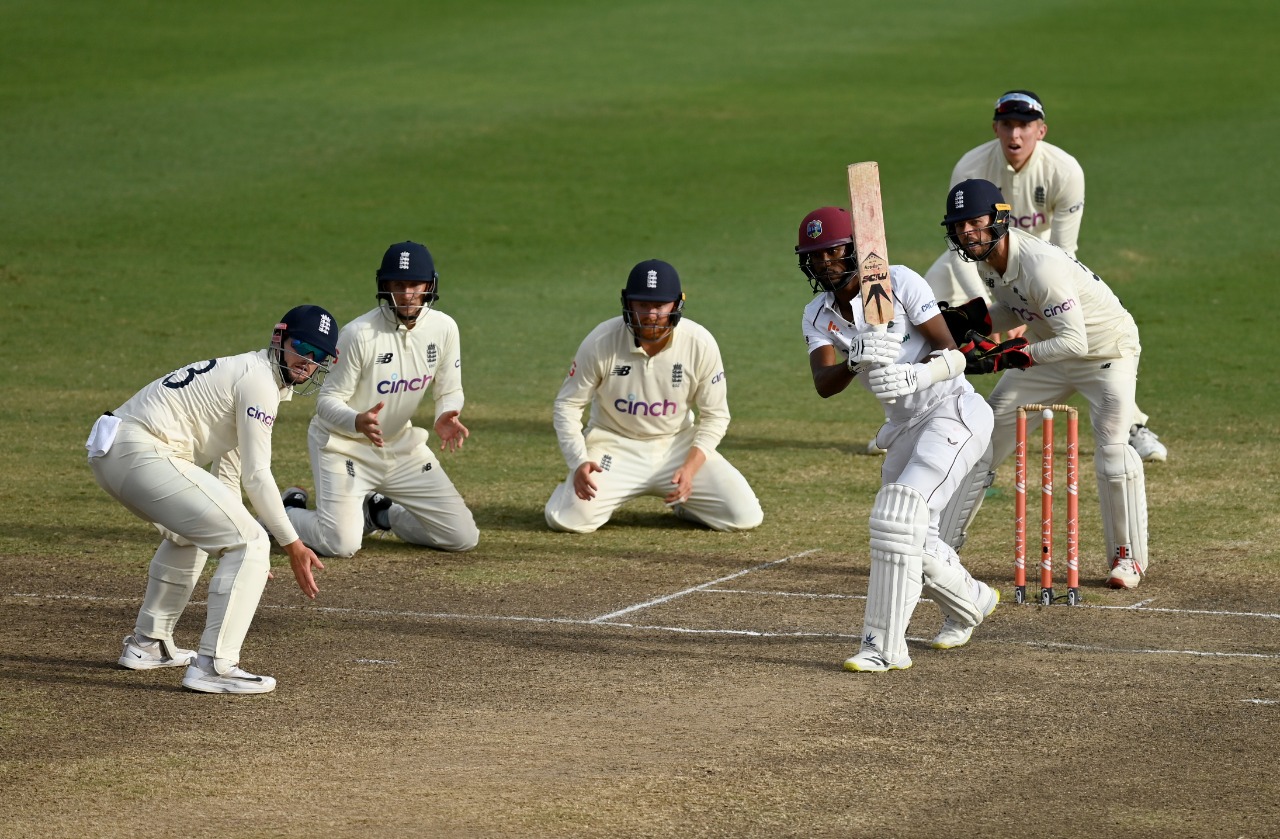 Brathwaite stands firm as ENG forced for 2nd draw
