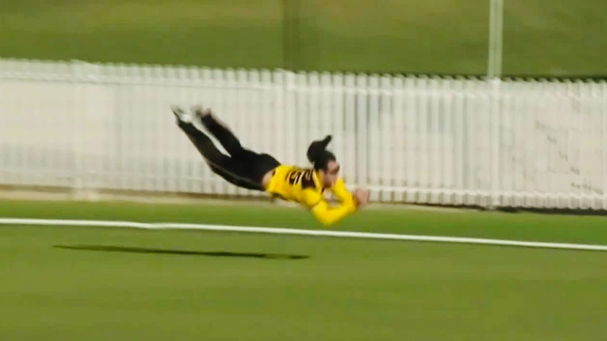 AIRBORNE! Cartwright's stunning grab in the Marsh Cup Final