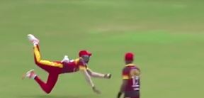 NO WAY! Khary Pierre takes mind-boggling catch