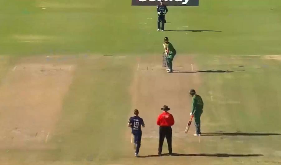 South Africa pip England by 5 wickets to win ODI series